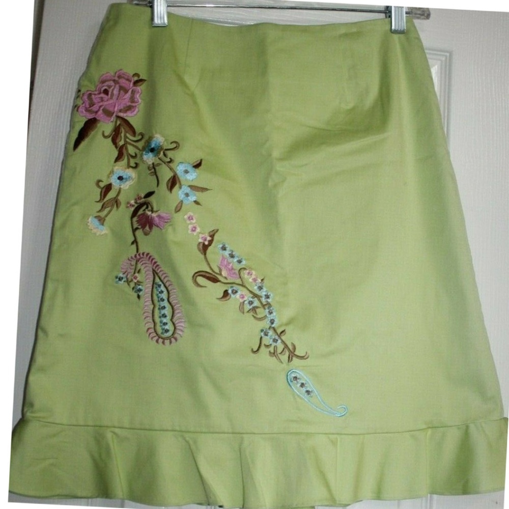 Jade Melody Tam embroidered Skirt Sz 6 Green